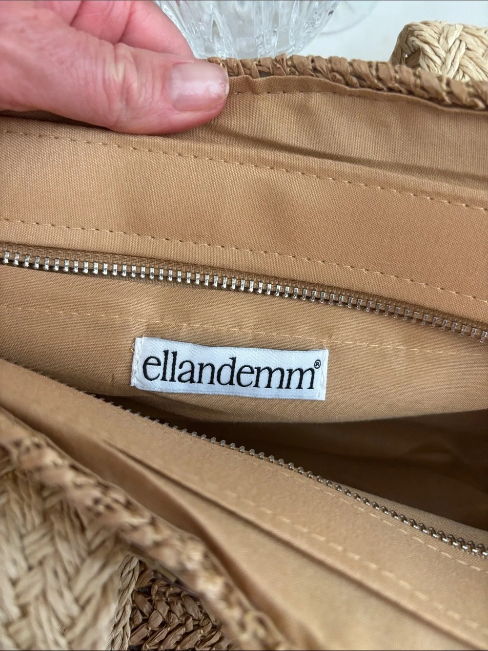 Woven Straw shoulder Bag in Beige raffia